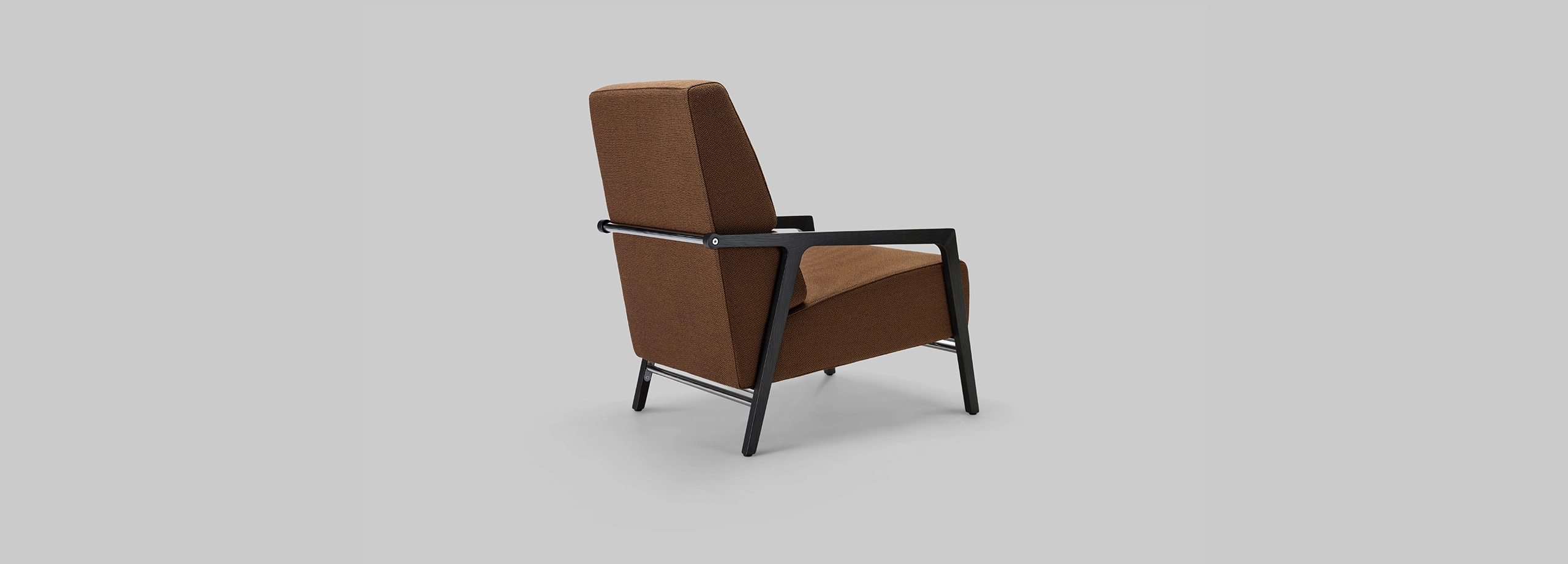 Harvink fauteuil Splinter hoge rug in stof Credo kupfer met frame eiken antraciet en geschuurd chroom