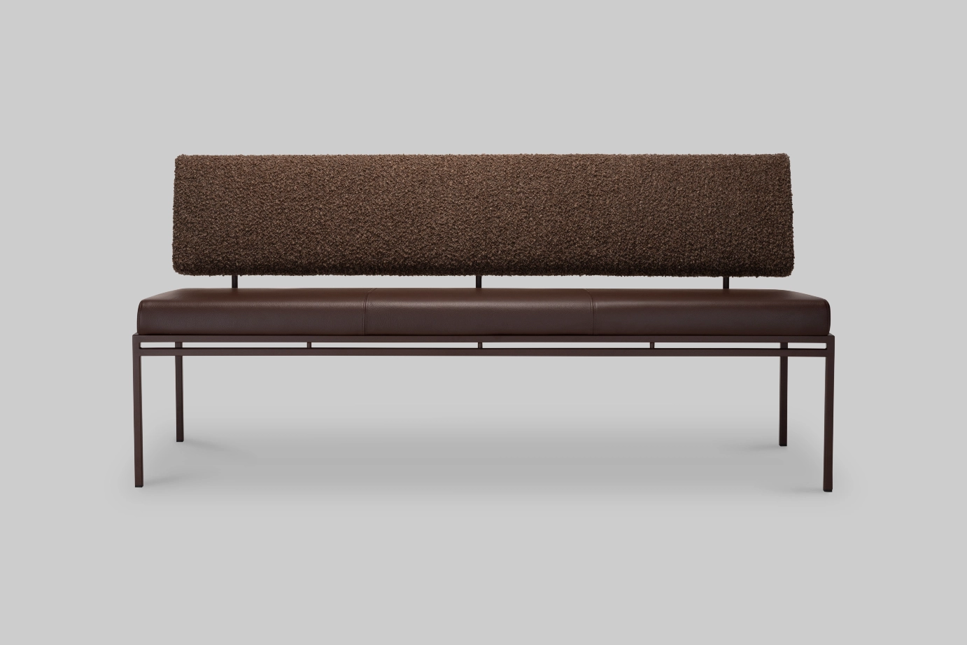 Harvink eetbank Troef in combinatie stof Coco en zitting in 1616 leer en frame in RAL8017 chocoladebruin fijnstructuur.