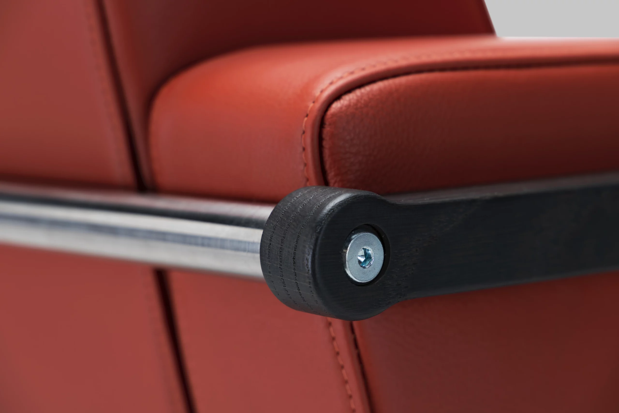 Harvink fauteuil Splinter leder bruin met frame eiken antraciet en geschuurd chroom