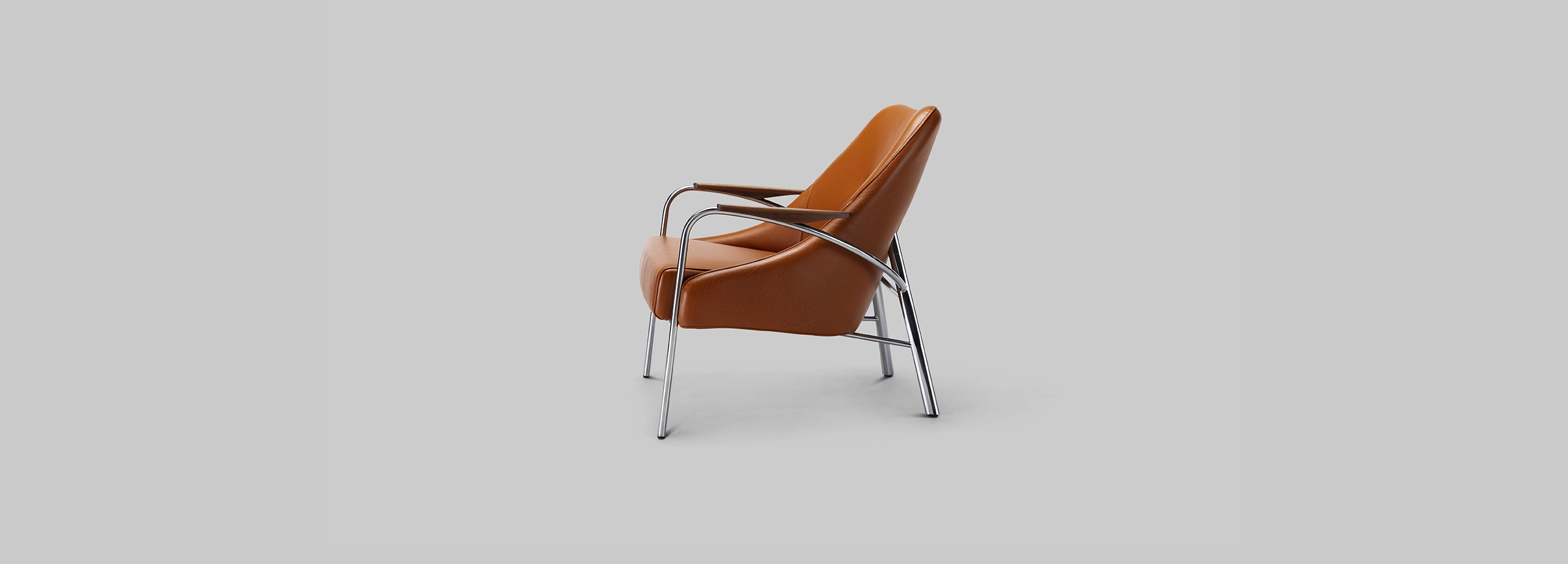 Harvink fauteuil Blazoen met armlegger in leer club cognac met frame geschuurd chroom