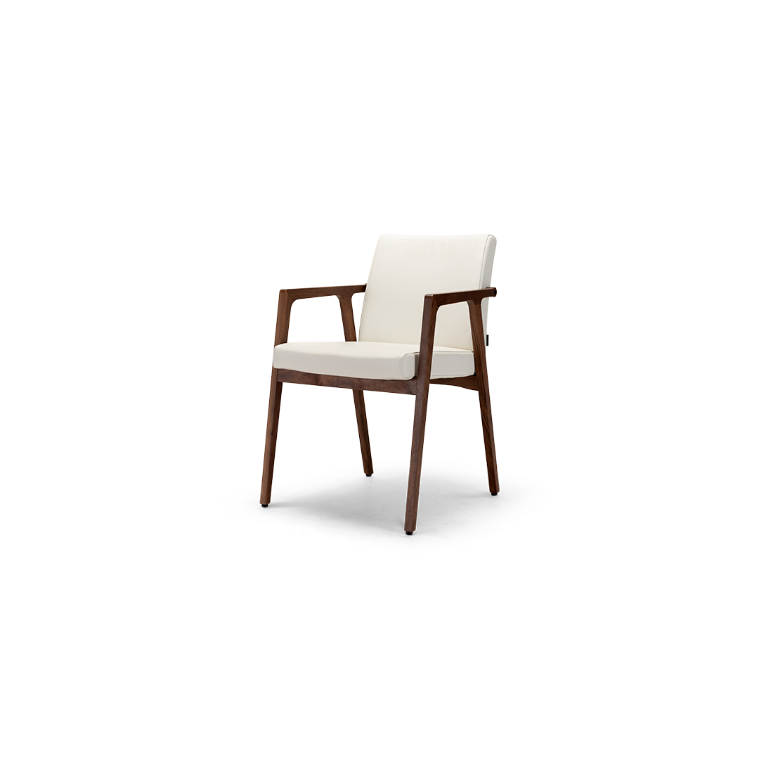 Harvink stoel Splinter leder wit met Amerikaans noten arm frame